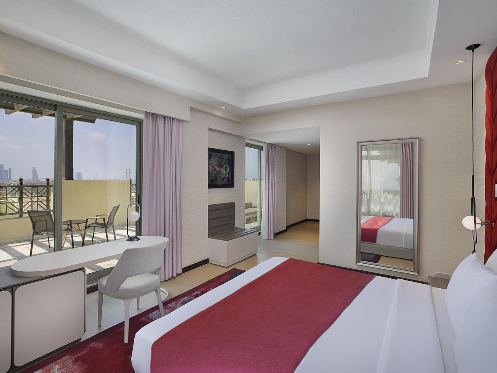 Suite Premium Level Lounge Access